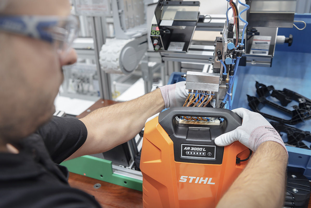 Produktion Akku AR 3000L